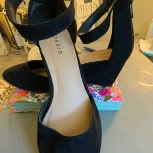 Faux torrid black wedge shoes size 9.5 W